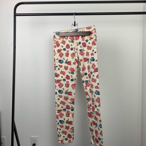 Forever21 Floral Denim Jeans Off White Red Blue 24 - Picture 3 of 9